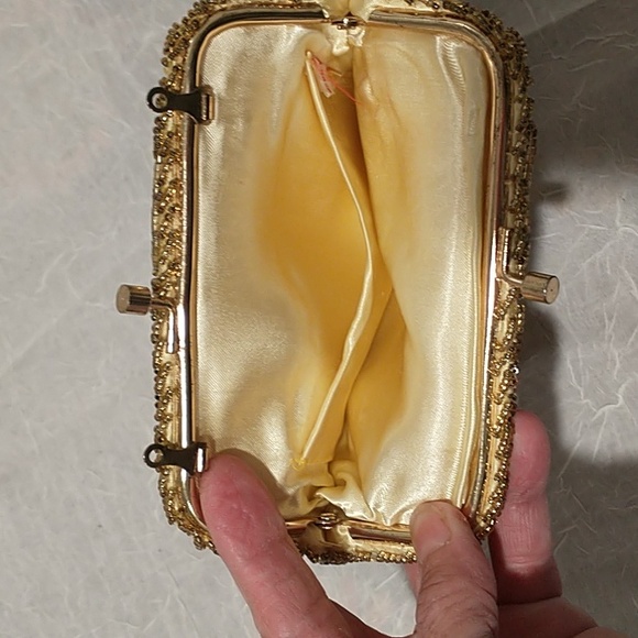 Price Drop Vintage Elegant Gold Beaded Clutch - Picture 7 of 8